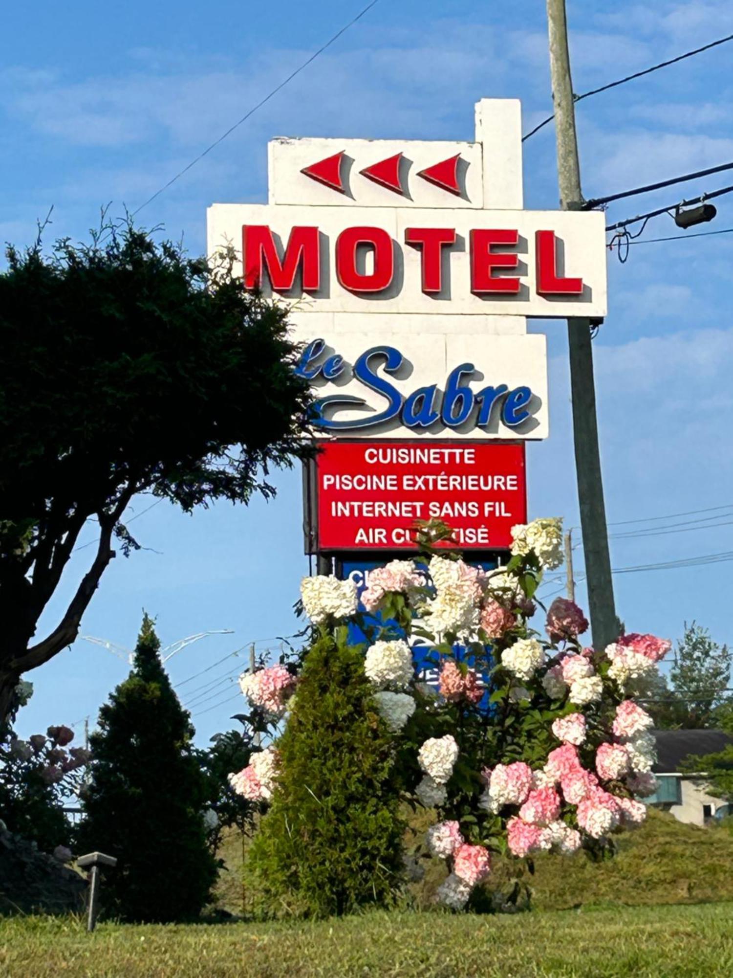 Motel le Sabre Sherbrooke Extérieur photo