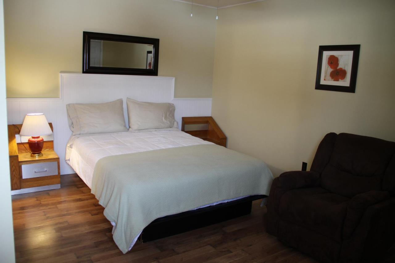 Motel le Sabre Sherbrooke Extérieur photo