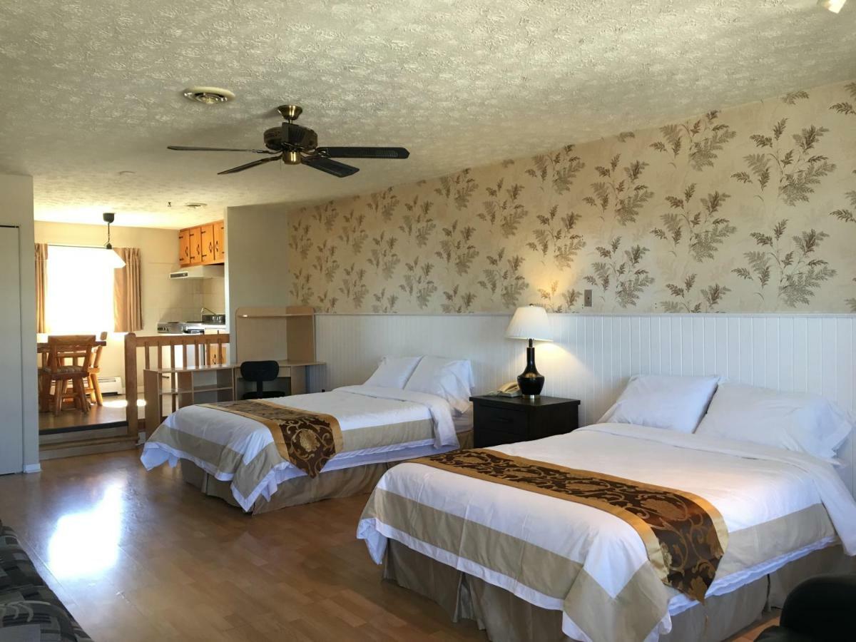 Motel le Sabre Sherbrooke Extérieur photo