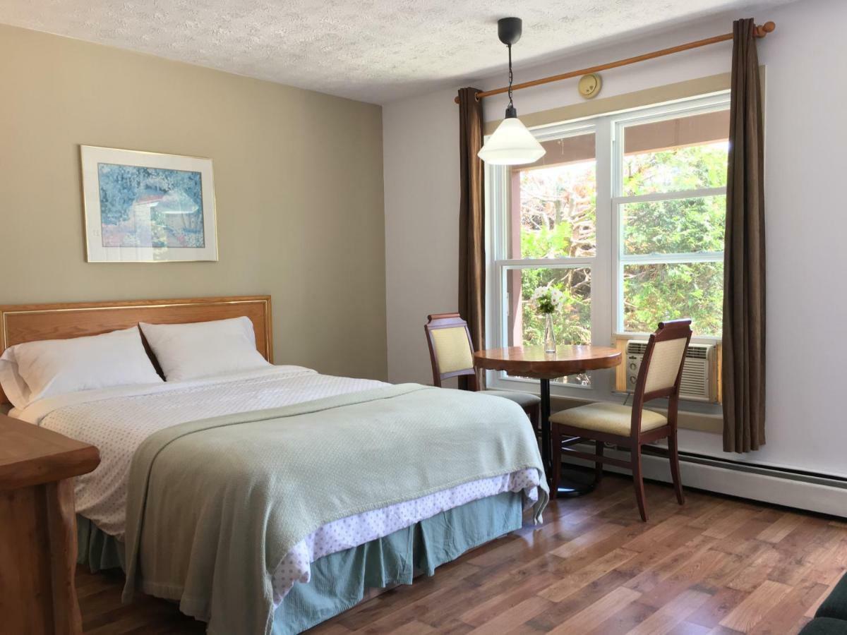 Motel le Sabre Sherbrooke Extérieur photo