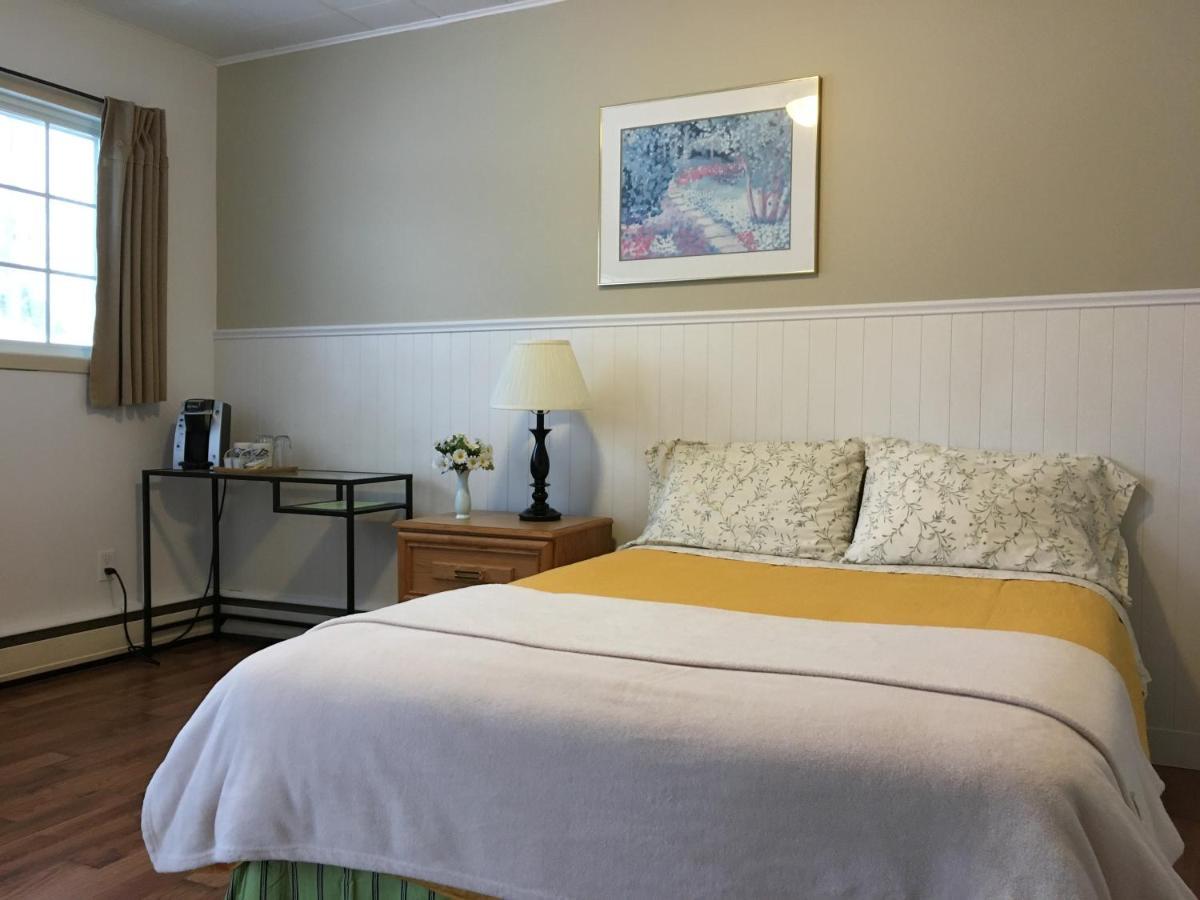 Motel le Sabre Sherbrooke Extérieur photo