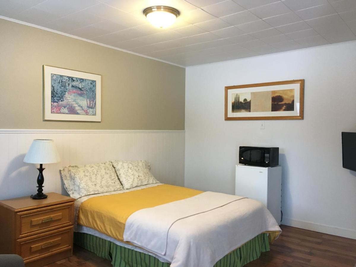 Motel le Sabre Sherbrooke Extérieur photo